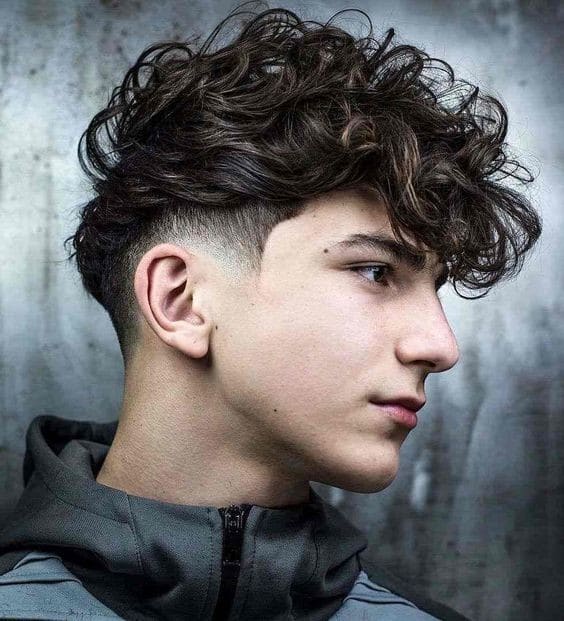 Curly Hair Homme : 31 Top Idées Tendances en 2023 33