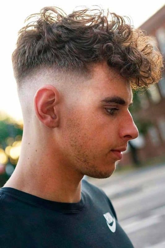 Curly Hair Homme : 31 Top Idées Tendances en 2023 38