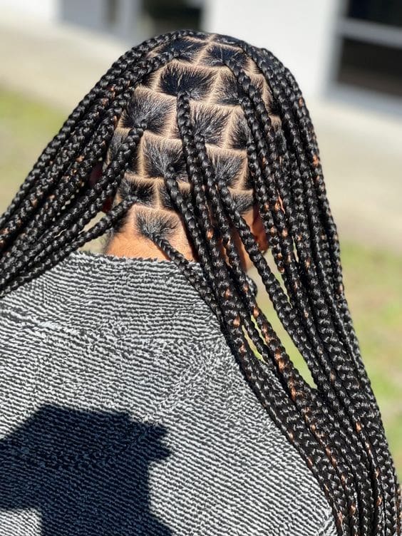 Knotless Braids : 25 Différents Styles de Tresses Sans Nœuds 4