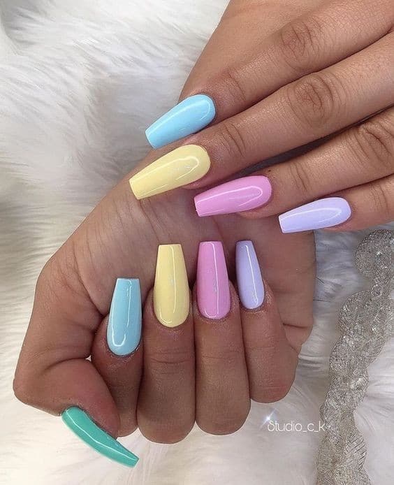 Ongle couleur été : 25 Top idées Tendances en 2023 2