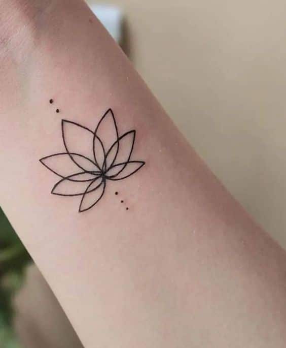 39 Top idées de tatouages pour femme en 2024 17