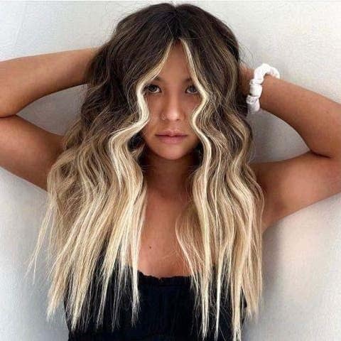 Mèche blonde sur cheveux noir : Nos 23 plus beaux modèles 18