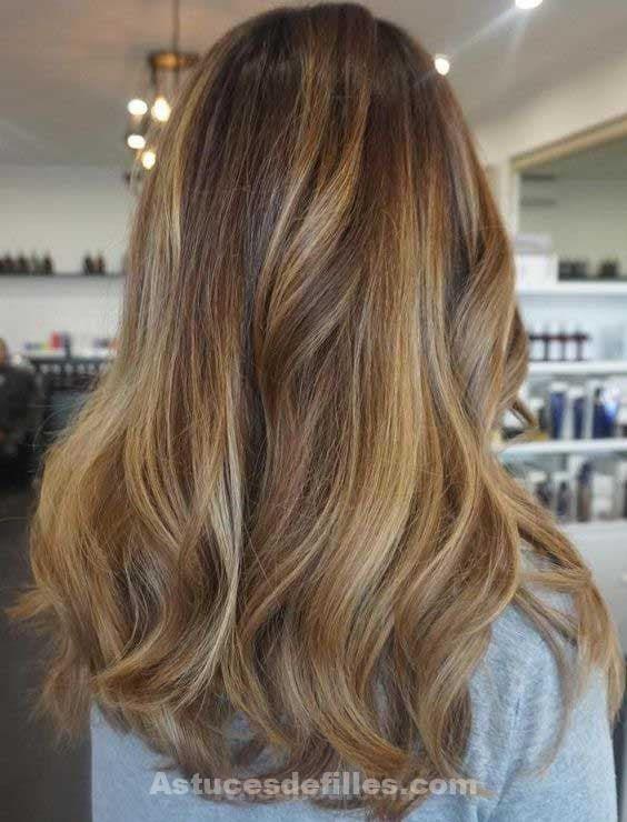 Les 50 plus beaux balayages caramel pour cheveux lisses 3