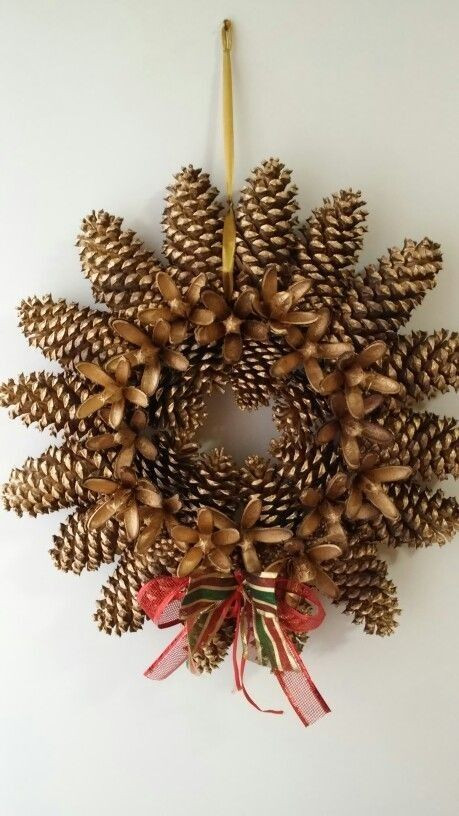 24 Déco de Noël avec De Simples Pommes de Pins 22