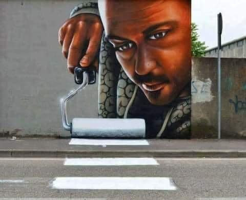 Street Art en 3D: Plongée dans l'Univers Surprenant des Fresques Urbaines 12