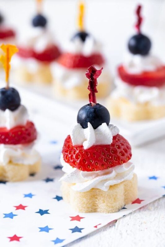 25 top idées de mini desserts de Noël individuel 17