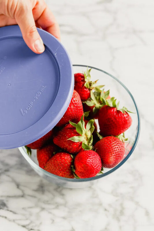 6 Astuces pour conserver les fraises fraîches plus longtemps 7