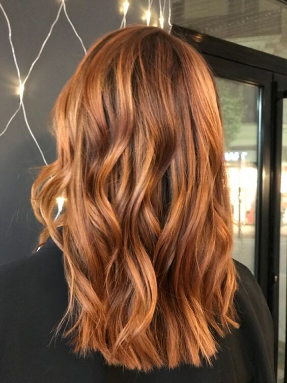 Couleur cheveux auburn : Nos 24 plus beaux modèles sur les cheveux auburn en coloration végétale 16