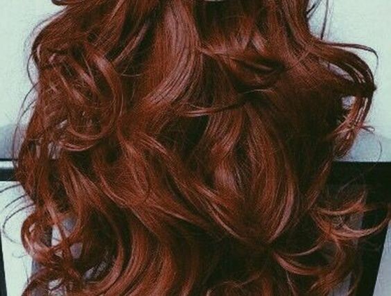 Couleur cheveux auburn : Nos 24 plus beaux modèles sur les cheveux auburn en coloration végétale 19